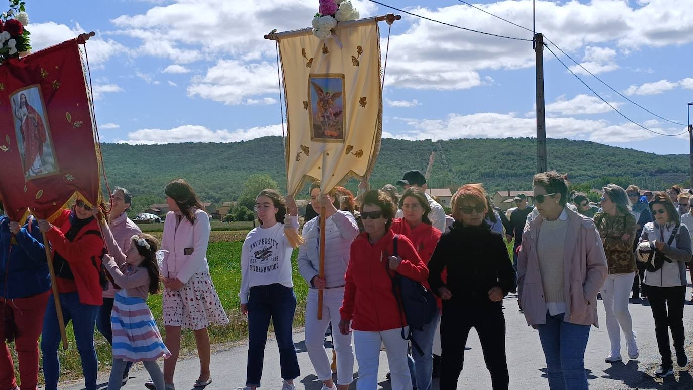 Tributo a la Virgen de Villasfrías
