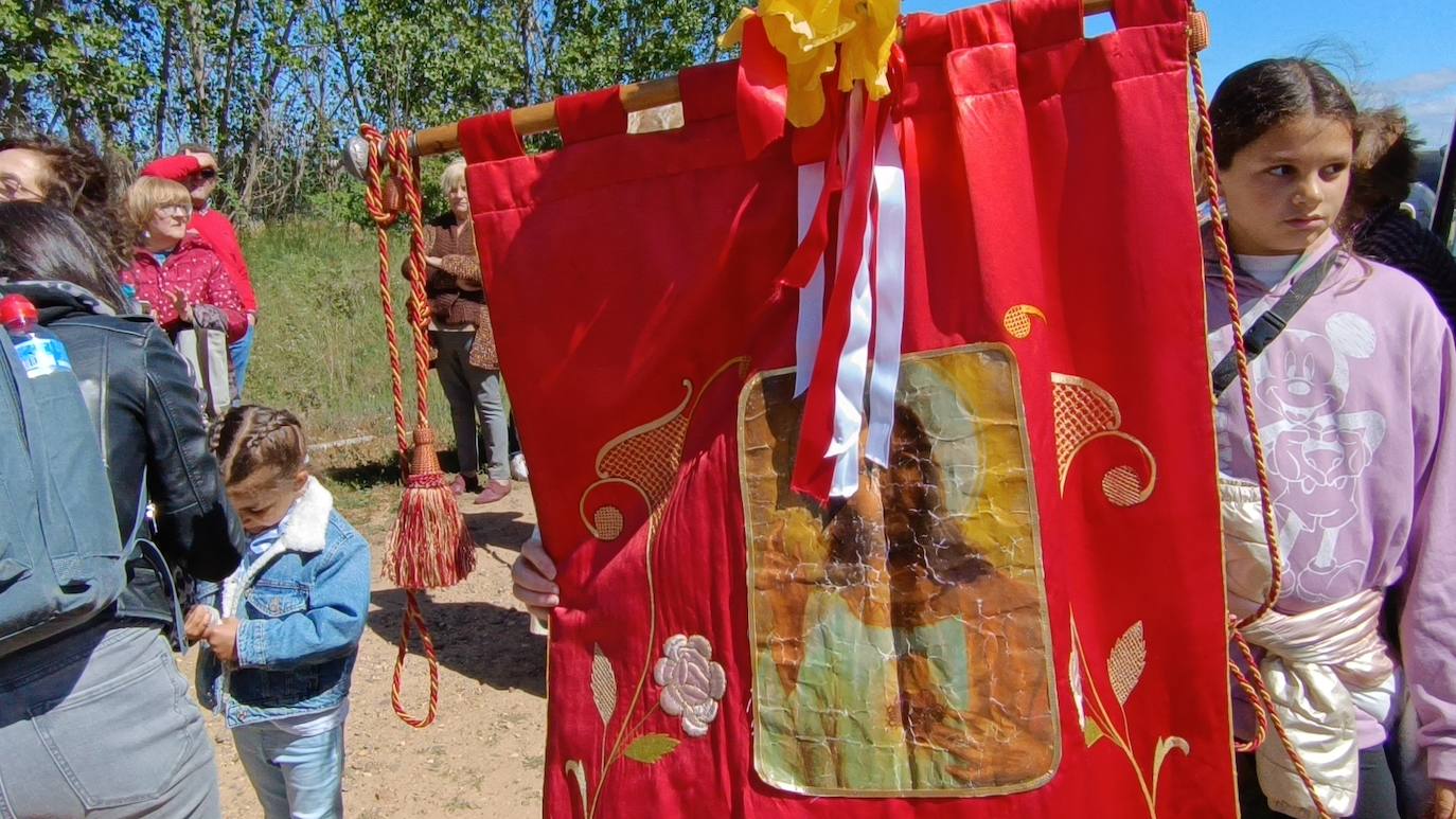 Tributo a la Virgen de Villasfrías