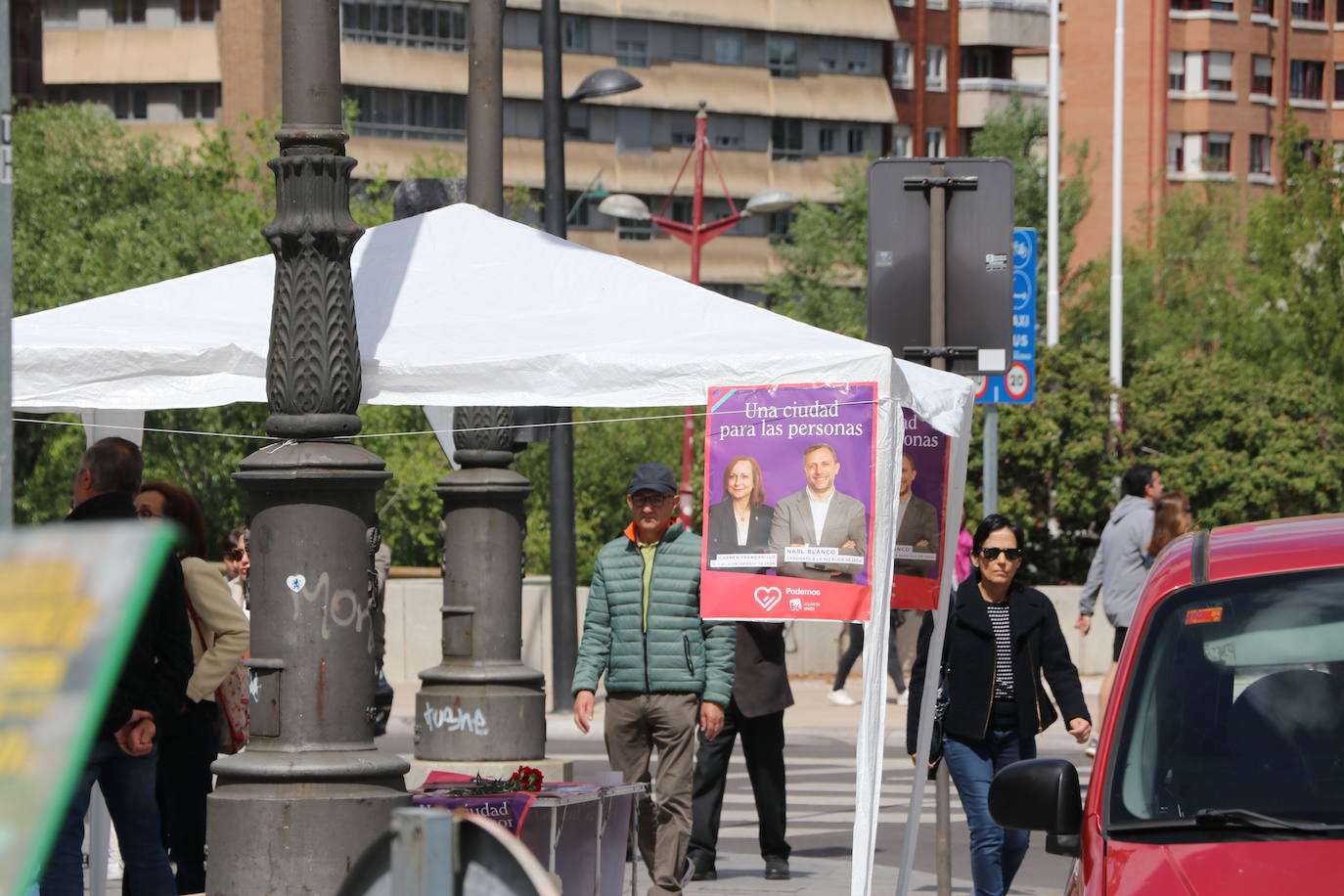 La campaña electoral llega al rastro