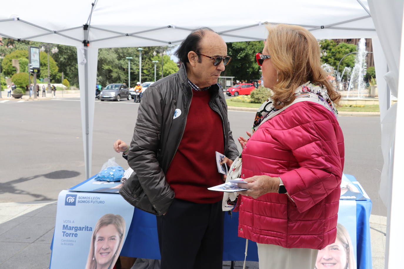 La campaña electoral llega al rastro