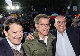 Alberto Núñez Feijóo visita Valladolid en un acto de campaña.