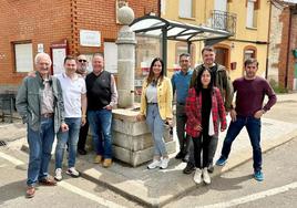 Foto de familia de los socialistas leoneses en la localidad de Gradefes.