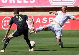 Obolskii, en un lance del partido ante el Real Madrid Castilla.