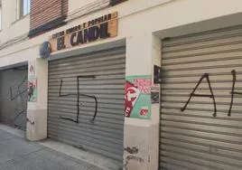 Acto vandálico en la sede de El Candil en El Ejido.