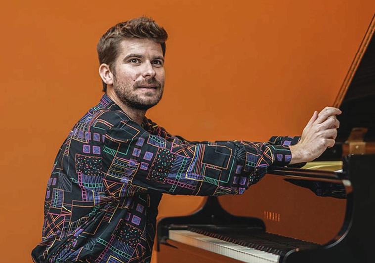 El pianista y compositor Marco Mezquida, uno de los grandes protagonistas de la programación del Teatro El Albéitar para este mes de mayo.