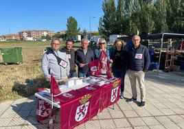 UPL el Villaquilambre visita el mercado de Navatejera.