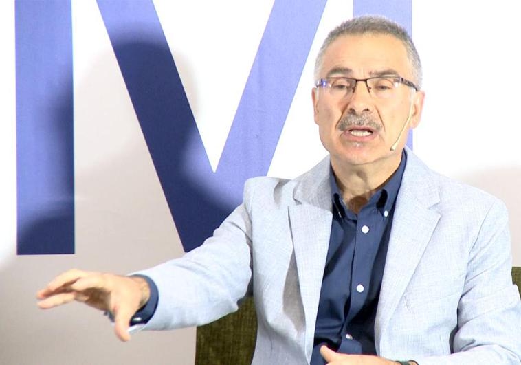 Nicanor Pastrana de Alantre Verdes Equo durante una intervención en el Encuentro organizado por Fele y leonoticias.