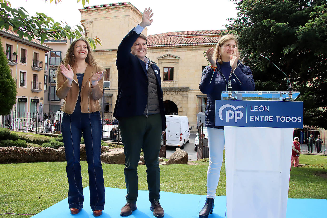 Mitin del presidente del PPCyL en León