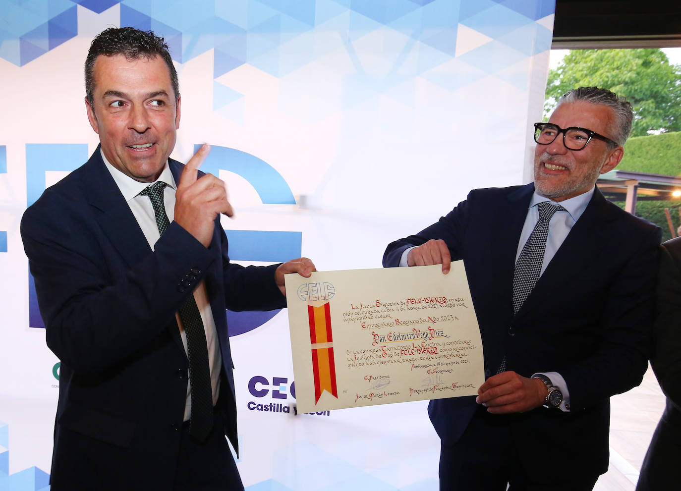 Fele entrega el premio al Empresario Berciano del Año