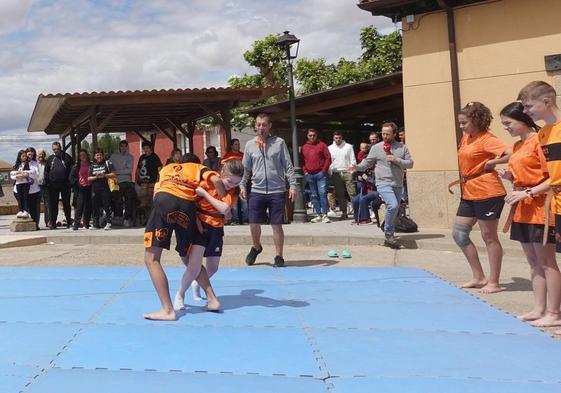 Cistierna y La Vecilla acogen las semifinales de la Liga, mientras que Santovenia de la Valdoncina y Cerezales del Condado serán sede de sendas exhibiciones de lucha leonesa.