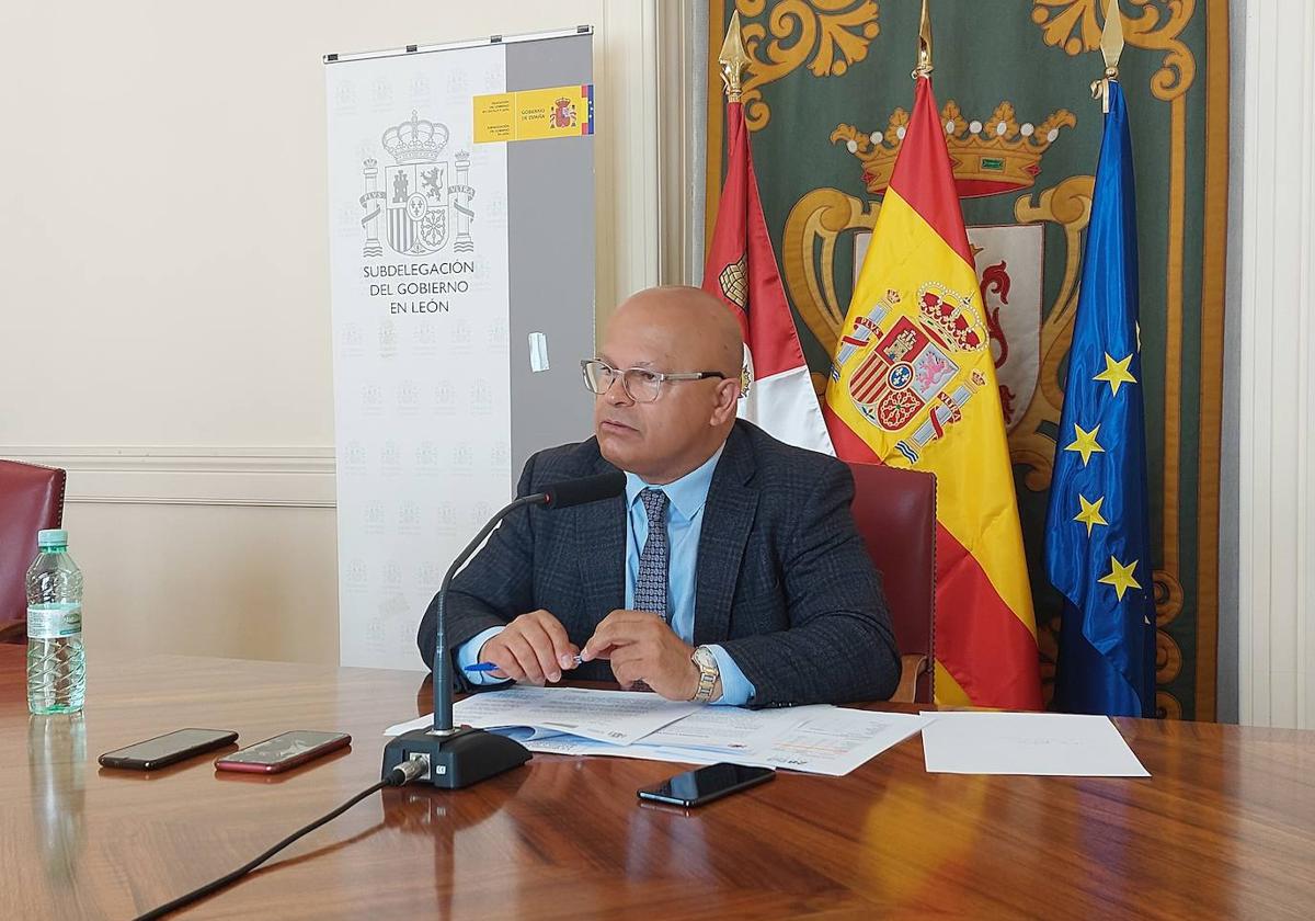 El subdelegado del Gobierno en León, Faustino Sánchez, presenta el dispositivo especial de cara a las elecciones del 28 de mayo.