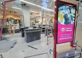 La cadena de supermercados aterriza en los locales de 'La Plaza de Dia', modifica toda su imagen, y se estrena con ofertas agresivas. El primer Alcampo ya es visible en la zona de Eras de Renueva de León capital