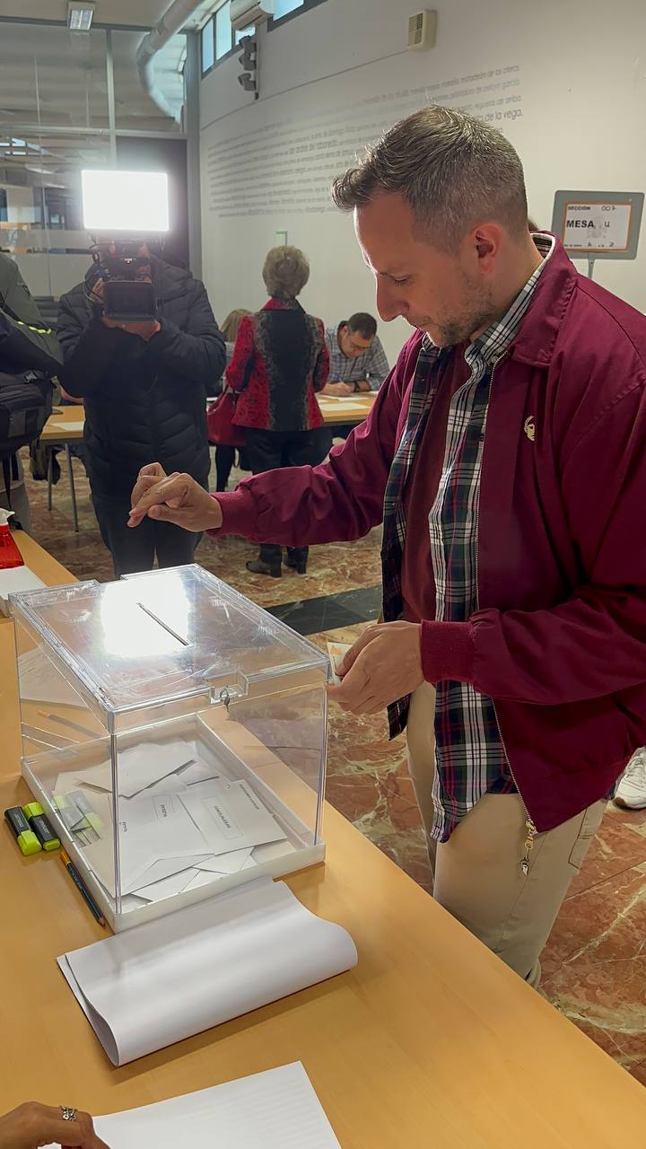 Votaciones en León, el candidato de Podemos a la Alcaldía