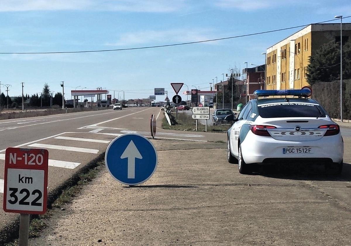 Un Guardia Civil fuera de servicio identifica a varios motoristas tras realizar una conducción temeraria