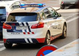 Efectivos de la Policía Local procedieron a la identificación y control del conductor positivo en alcoholemia.