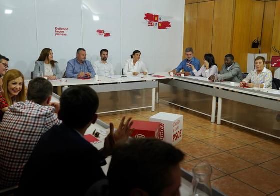 El secretario general del PSOE de Castilla y León, Luis Tudanca, comparece ante la prensa tras presidir el Plenario de la Comisión Ejecutiva Autonómica (CEA) del PSOE de Castilla y León