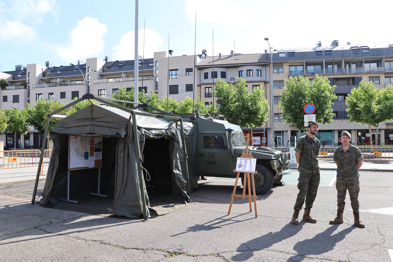 Exhibición de las Fuerzas Armadas en León