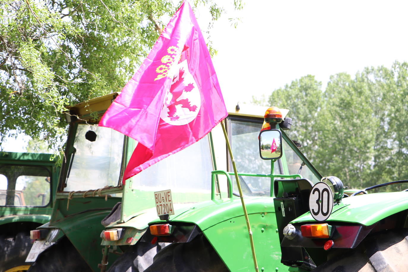 Concentración de tractores antiguos