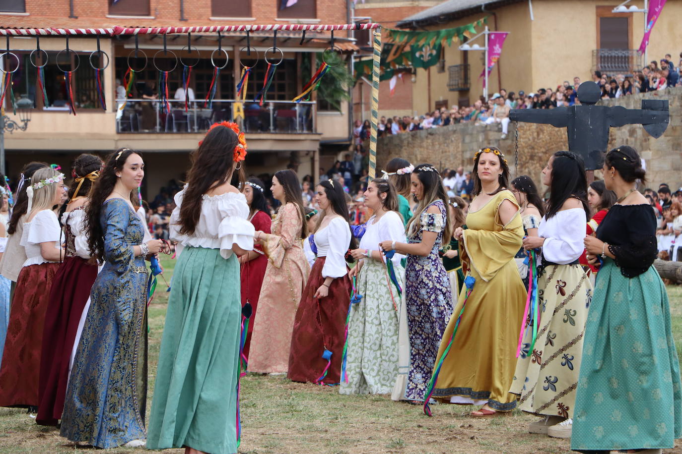 Las Justas Medievales llenan de color Hospital de Órbigo