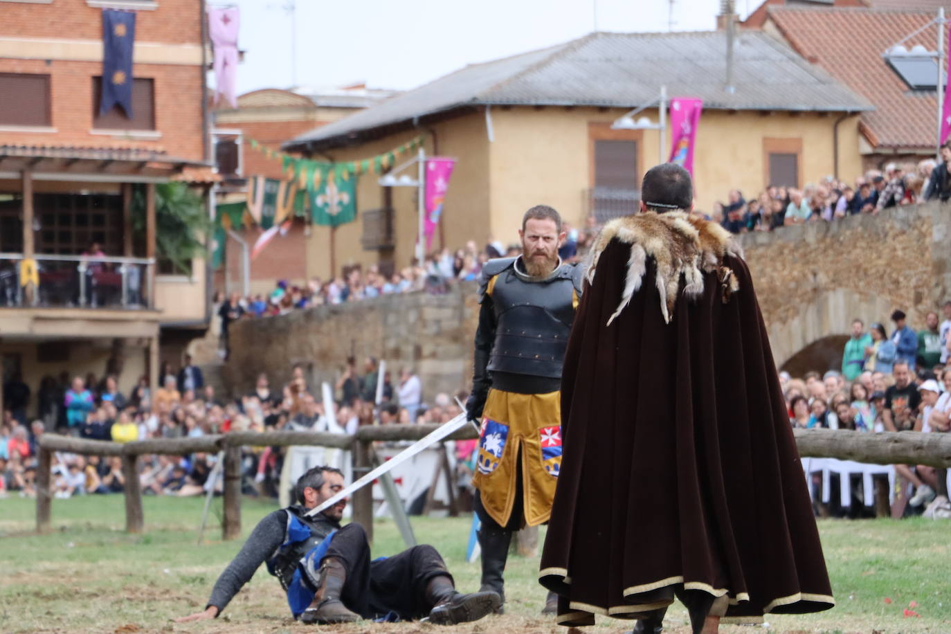 Las Justas Medievales llenan de color Hospital de Órbigo