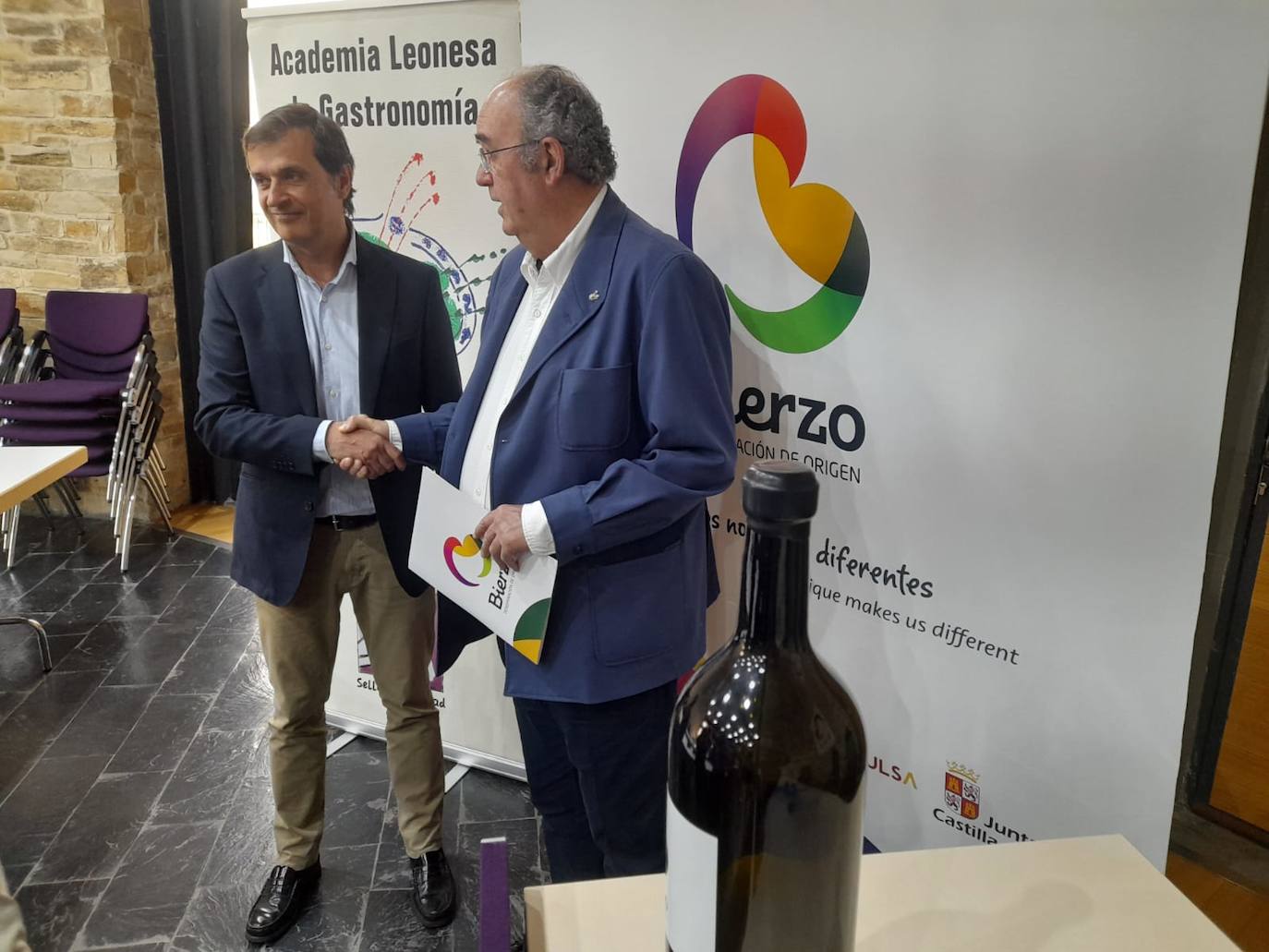 La DO Bierzo y Academia de Gastronomía unen sinergias para promocionar los vinos