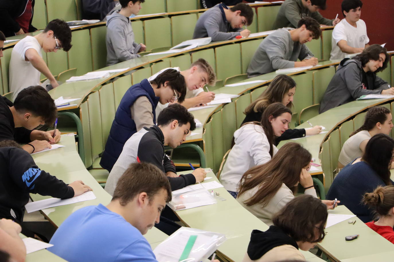 Arranca la EBAU en León