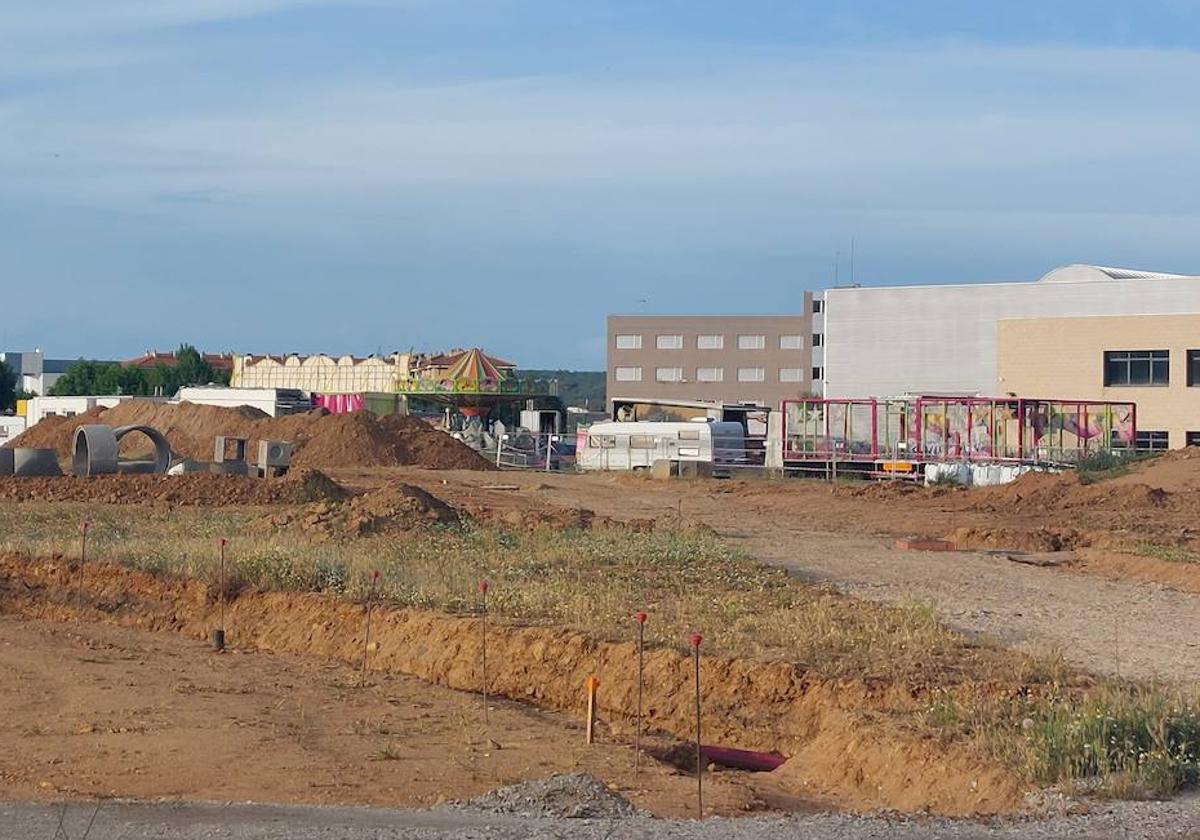 La feria en las fiestas de la Palomera cambia de sitio por el Parque de las Tierras Leonesas.