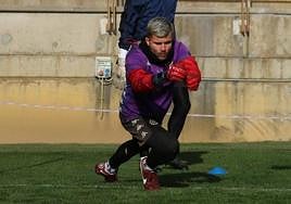 Pol Ballesté, en un entrenamiento con la Cultural.