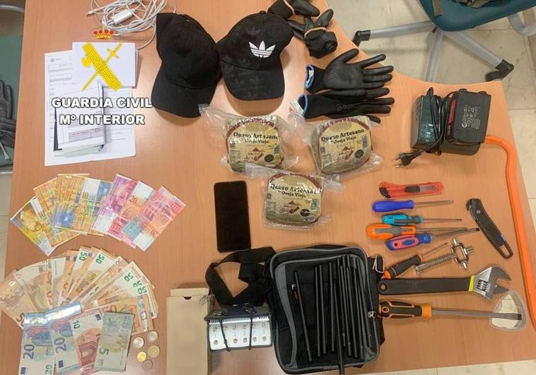 Tres detenidos por robos en vehículos en cuatro localidades de la provincia de León