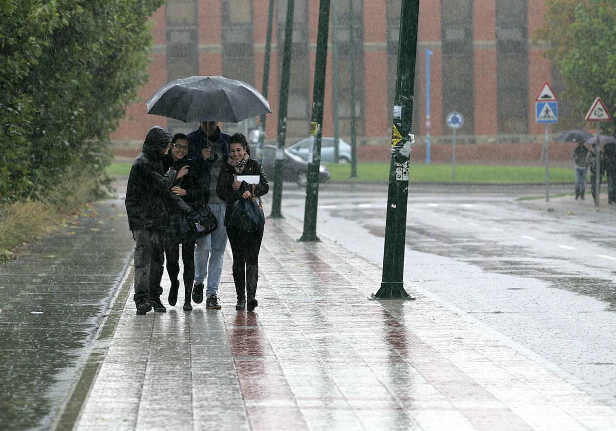 Se espera una intensa jornada de lluvia para este viernes.