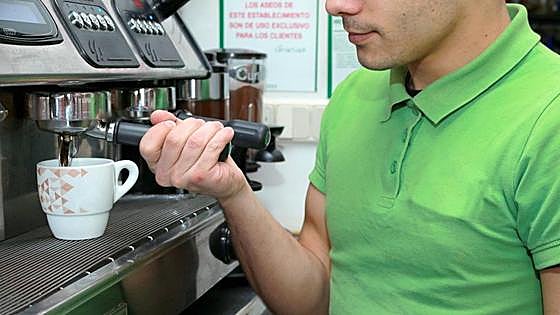 FELE acusa a los sindicatos de «romper los acuerdos» del convenio de hostelería