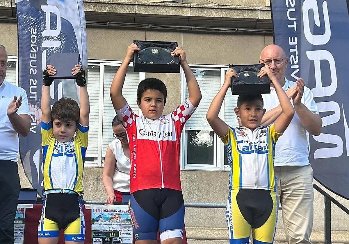 Prueba ciclista en la ciudad de León.