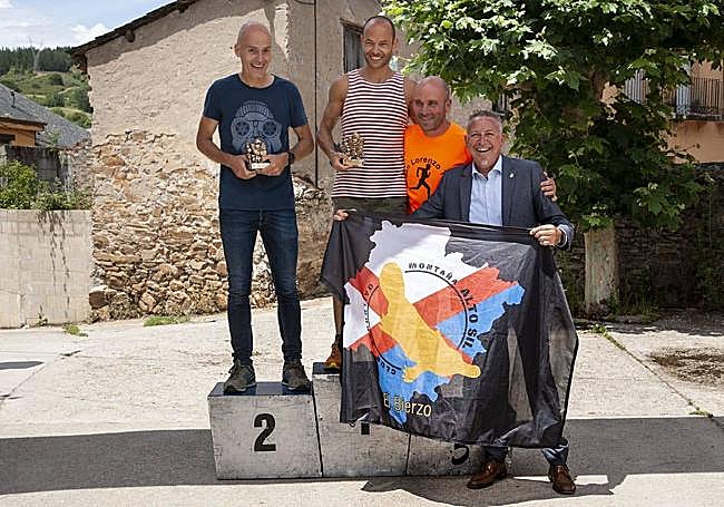 Entrega de premios en el trail.