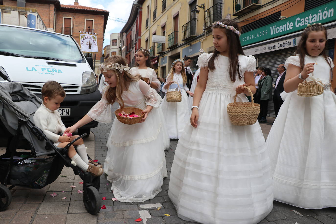 El Corpus sale a las calles de León