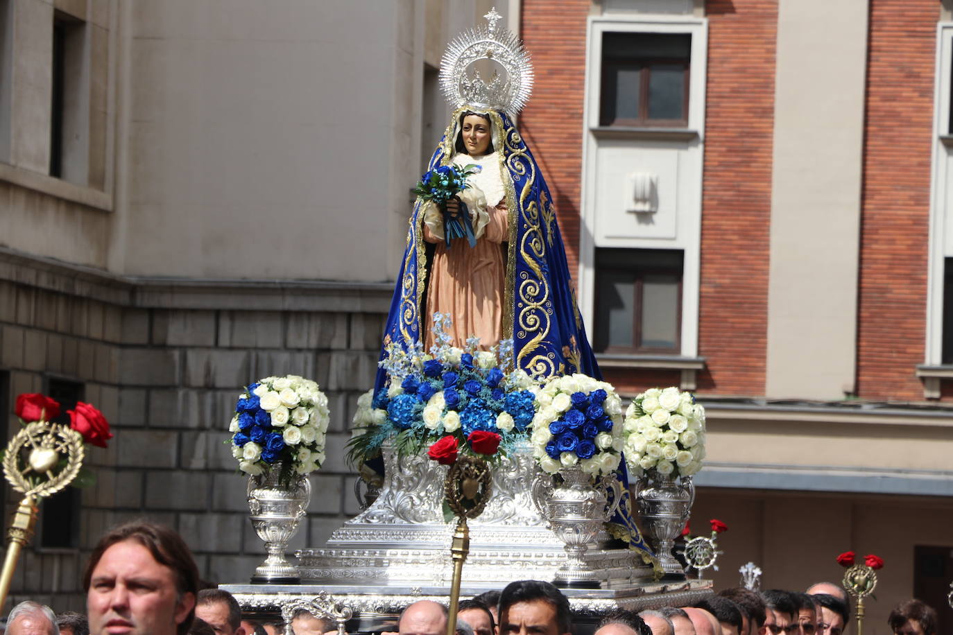 El Corpus sale a las calles de León