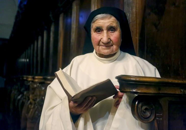 Sor Caridad, hermana del Monasterio Cisterciense de Carrizo de la Ribera, en la celebración de su 100 cumpleaños.