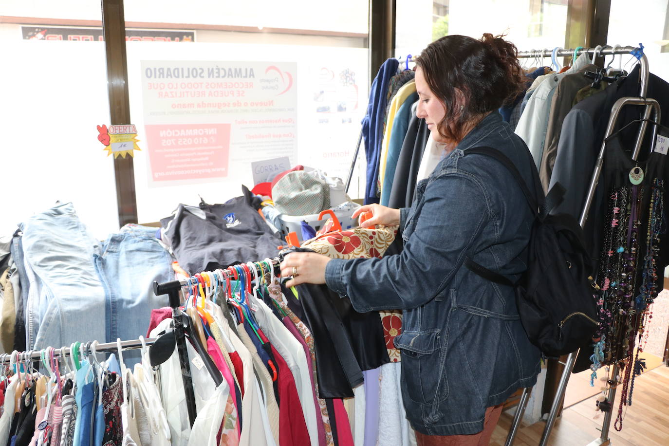 Proyecto Convivo organiza un rastrillo solidario