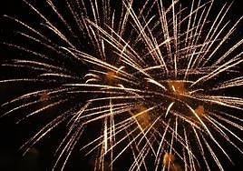 El programa mantiene las dos tiradas de fuegos artificiales dentro de las jornadas festivas.