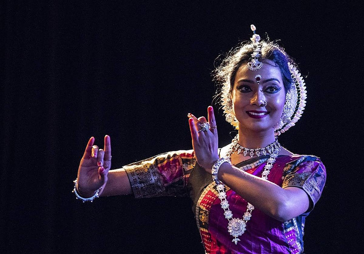 El ciclo de danza prosigue en el escenario universitario.