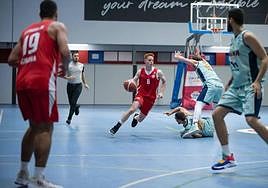 El Clínica Ponferrada ya tiene nuevo base