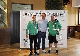 El equipo de fútbol inclusivo de La Virgen del Camino/Soltra recibe el II premio al fair play.