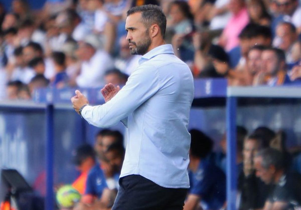 Juanfran García ya no será entrenador de la Deportiva.