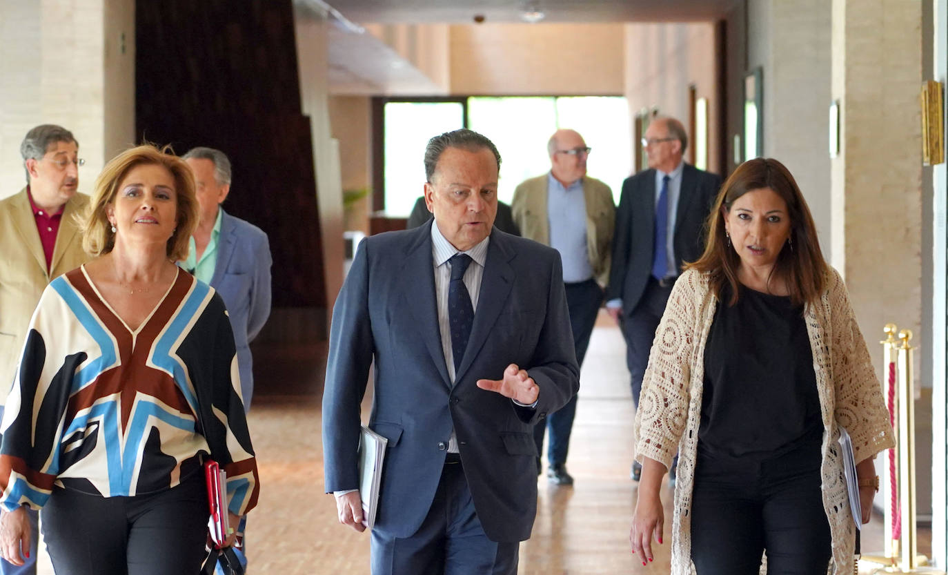 El presidente del Consejo de Cuentas de Castilla y León presenta un informe sobre transparencia en la Comunidad