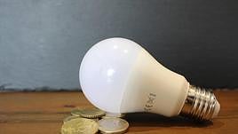 El precio de la luz sube un 4,76% este miércoles, hasta los 117,06 euros/MWh, el segundo más alto del mes