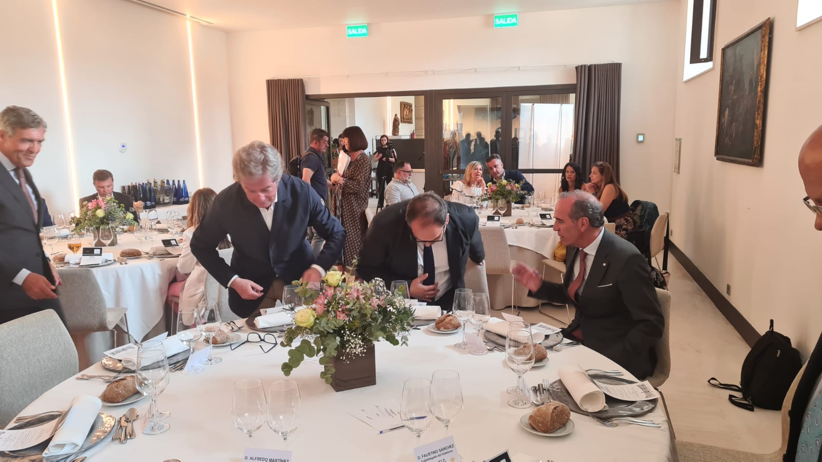 Reunión-comida del comisionado del Corredor Atlántico y los empresarios leoneses