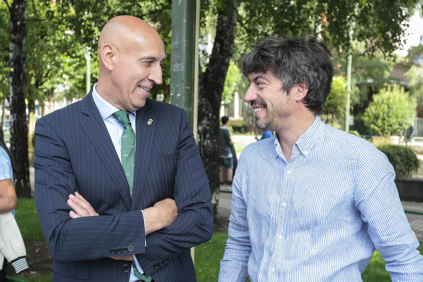 Descubrimiento de un monolito en memoria del antiguo hospicio de León
