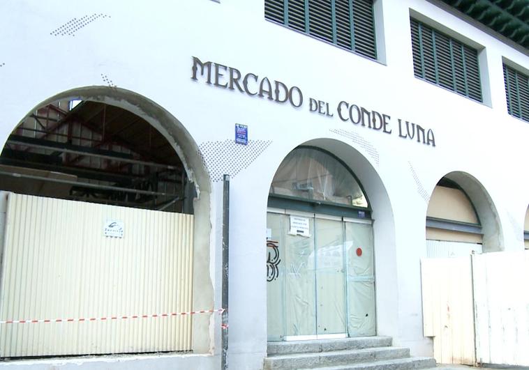 Las obras avanzan en el Mercado del Conde Luna con la vista puesta en el otoño.