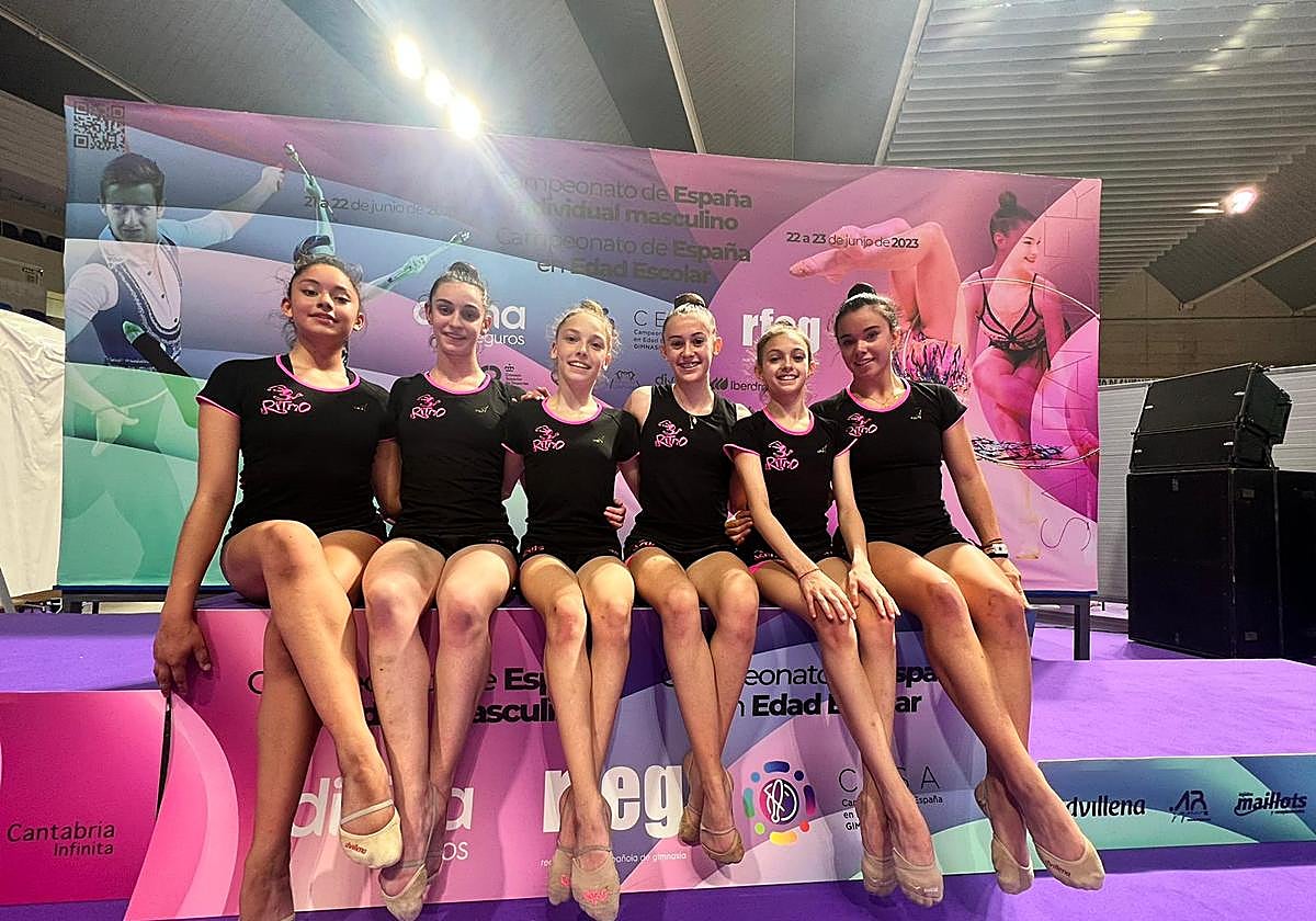 Las representantes del Club Ritmo en Santander.