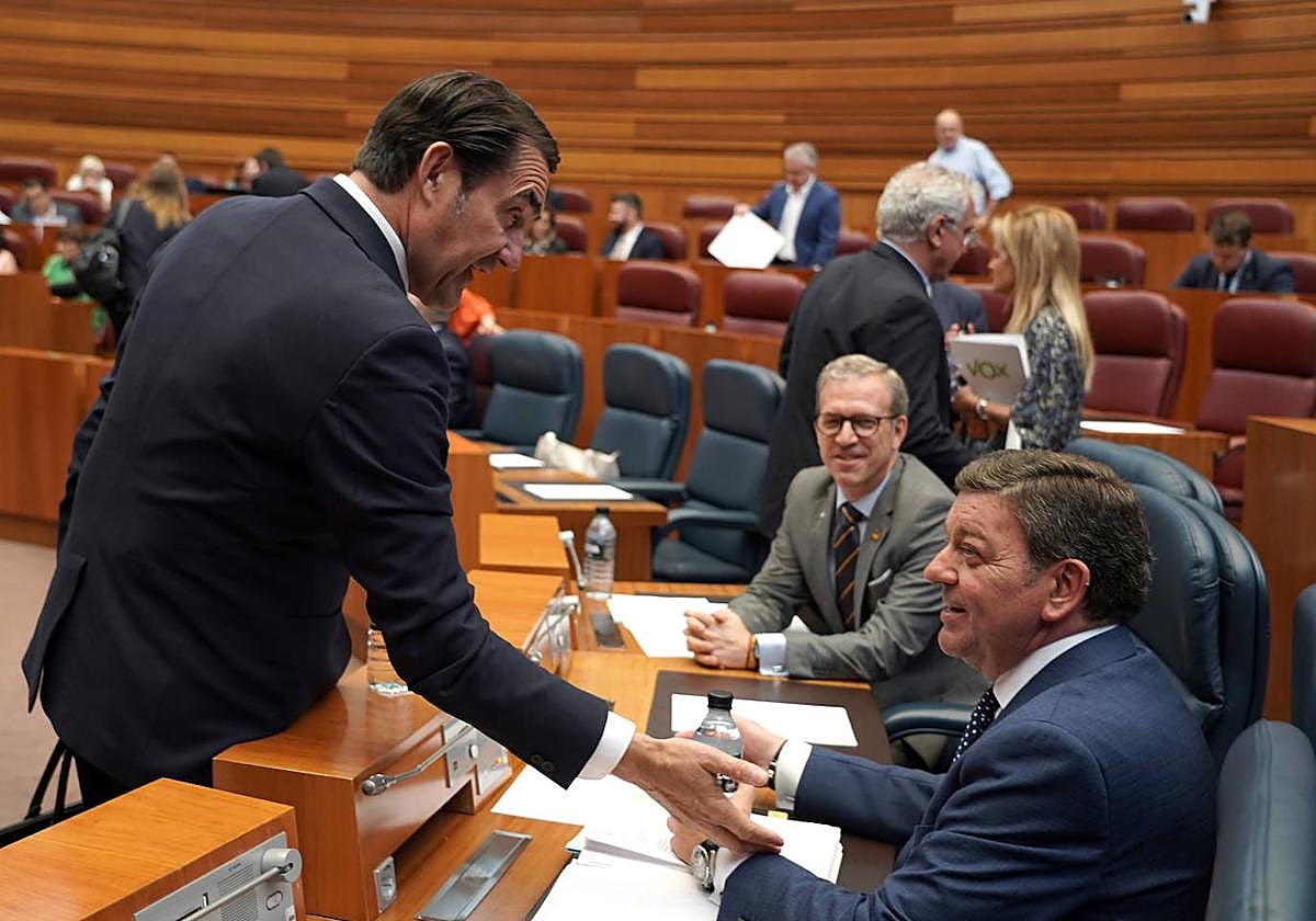 Suárez-Quiñones presume de una política climática «pionera» y el PSOE dicen que son un «auténtico peligro»