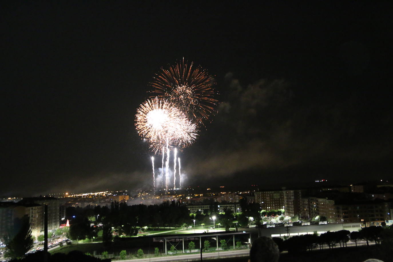Fuegos artificiales en San Pedro